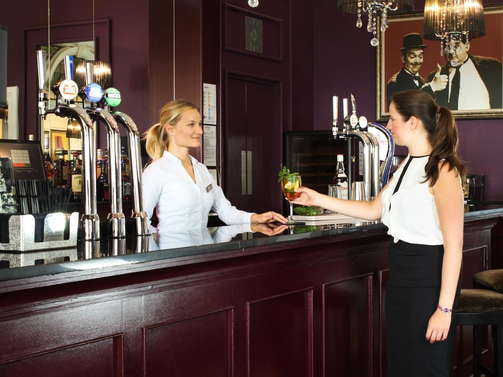 Chine Hotel Bournemouth Eksteriør billede